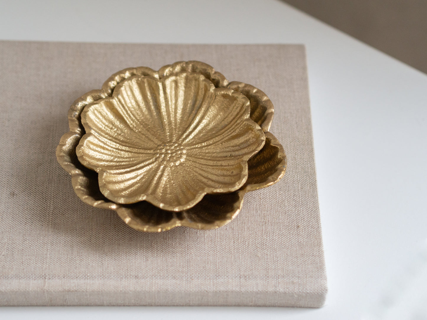 Schaaltje | Bloem | Goud