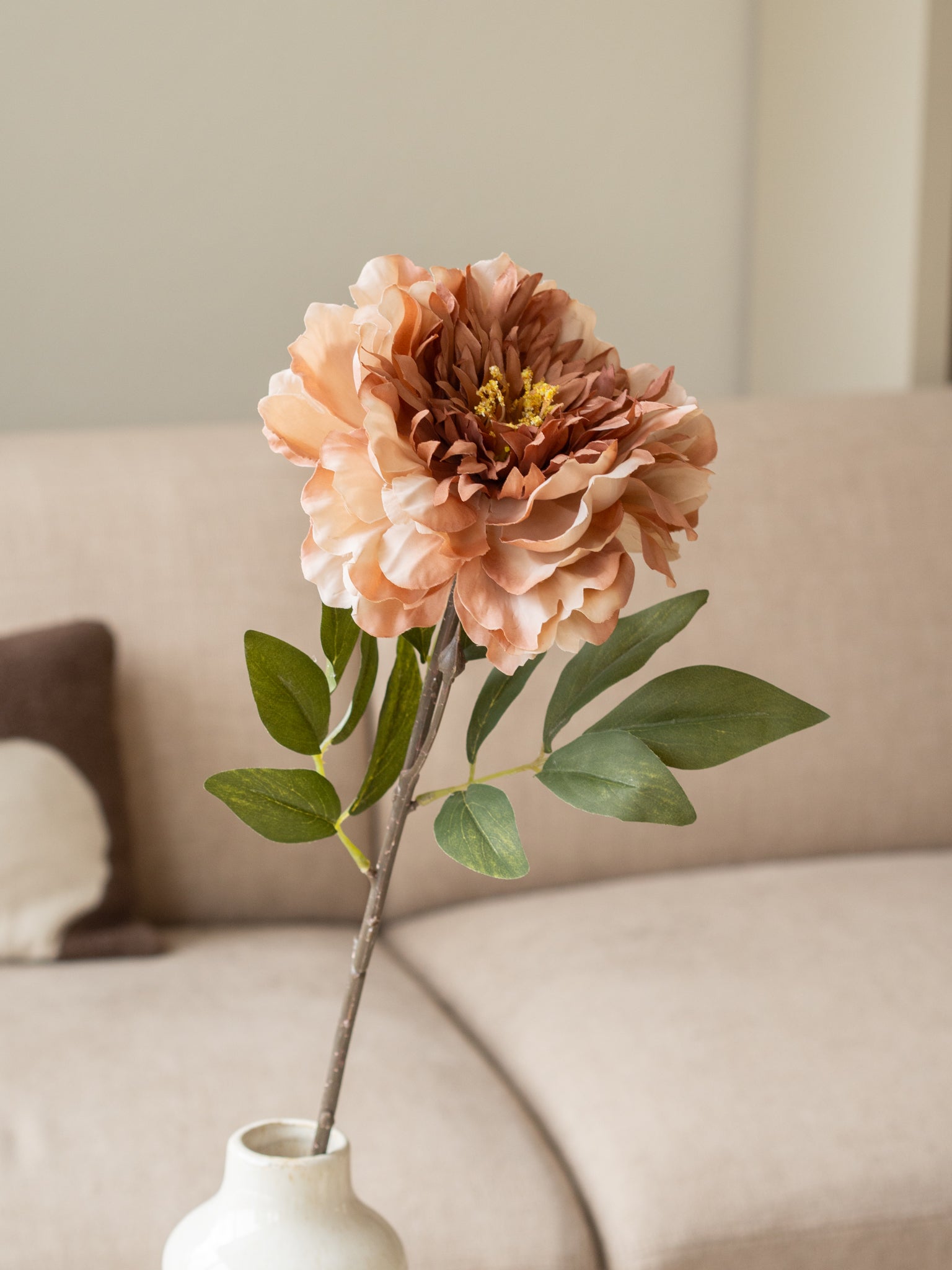 bruine zijden bloemj